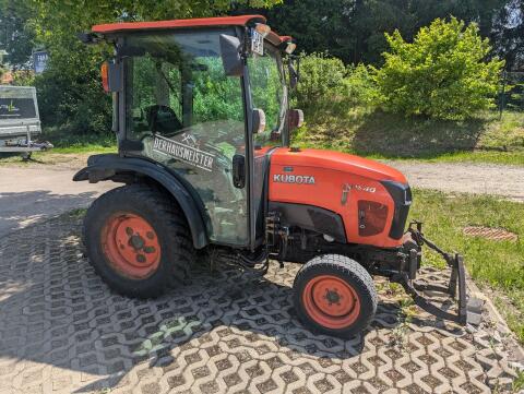 Kubota STW 40 mit umfangreichem Zubehör