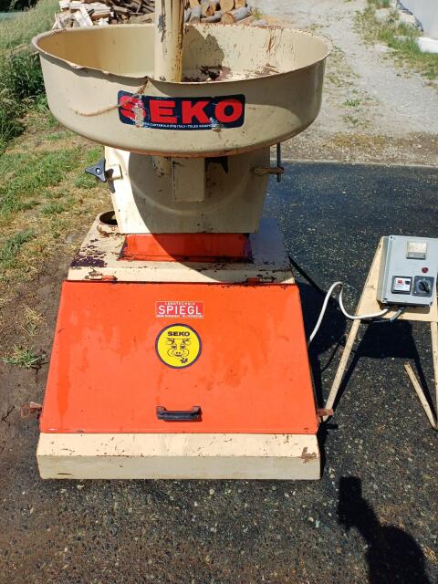 Getreidemühle mit Motor 7,5 kW