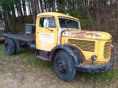 Steyr 380 Lastwagen, Kranauto, Kipper
