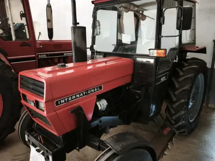 Oldtimer Traktor IHC 485