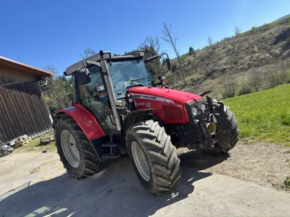 Massey Ferguson 5445 Dyna-4