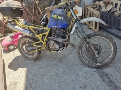 Suzuki DR600S