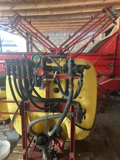 Feldspritze Hardi NK 600