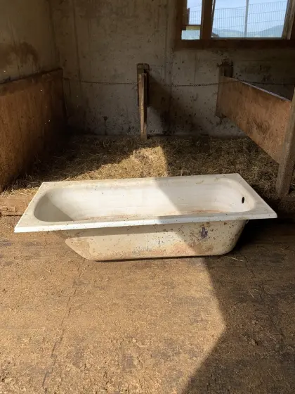 Viehtränke-Badewanne