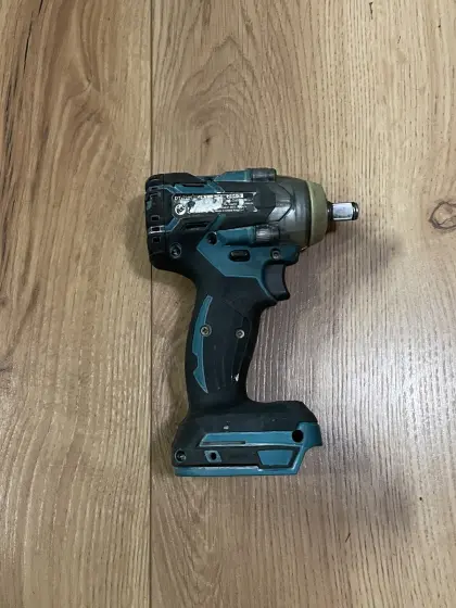 Makita DTW 285 Akku-Schlagschrauber