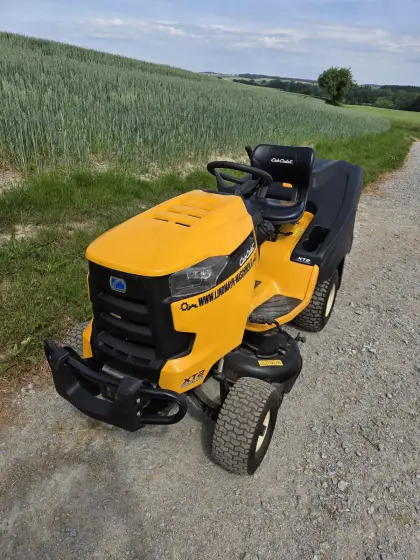 Cub Cadet Rasenmäher-Traktor, Rasentraktor