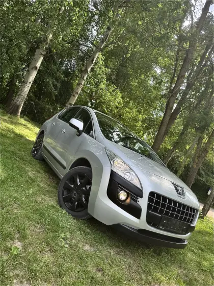 Peugeot 3008 1.6 Benziner mit Pickerl