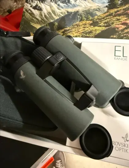 Swarovski EL Range 10x42 komplett mit Zubehör