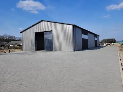 Stahl-, Lagerhalle 15 x 30 m