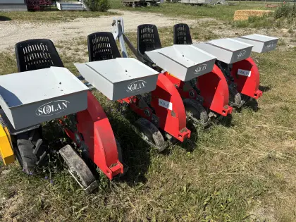 Setzmaschine Solan S241, 4-reihig, Pflanzgreifer