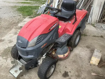 Rasenmähertraktor