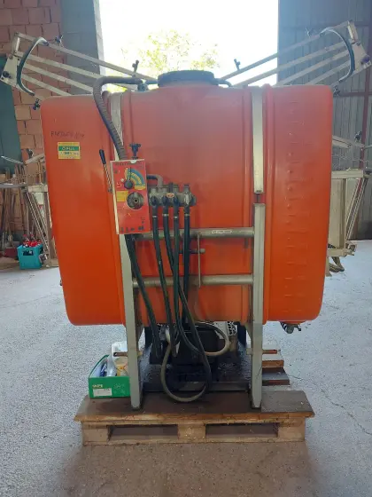 Feldspritze Jessur STS-100-F