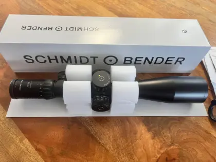 Schmidt & Bender 5-25x56 PM II LP Absehen Tremor 3 1 cm