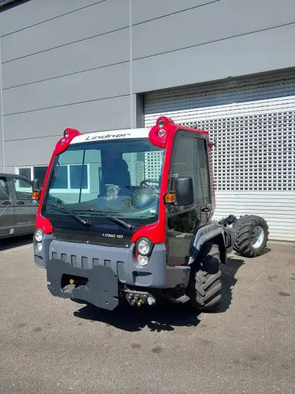 Lindner Unitrac 102 Perkins CR