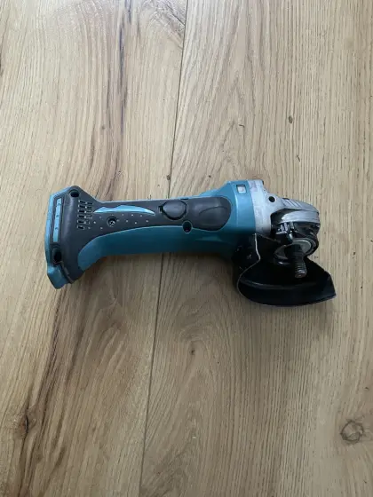 Makita DGA 452 18 V Akku-Winkelschleifer, Flex