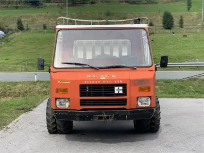 Suche Motorhaube für Reform Muli 560, 600
