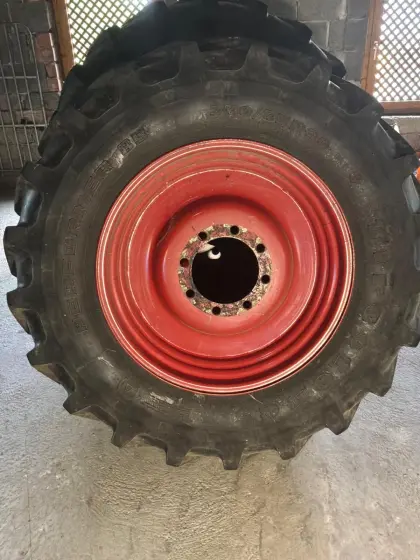 Fendt Xylon 524 Pflegeräder