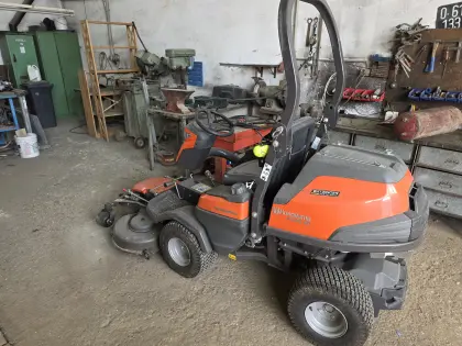 Husqvarna Rider P524X EFI inkl. 122 cm Mähdeck 524X