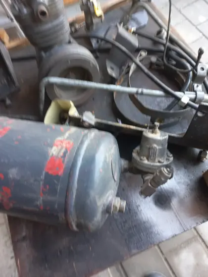 Steyr 8070 A Druckluftanlage