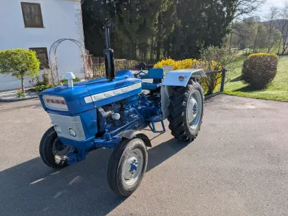Ford 3000
