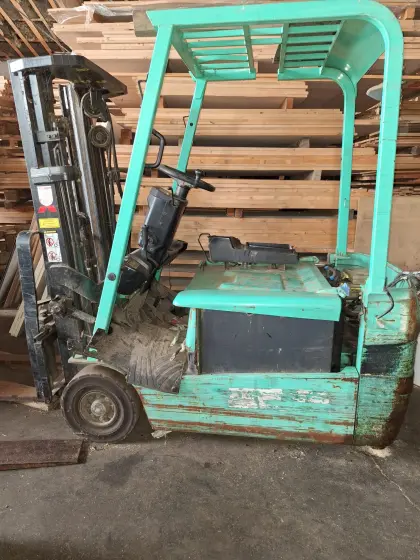 Mitsubishi el. Stapler FB18KT mit Triplexmast