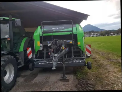 Rundballenpresse Deutz Fixmaster 330