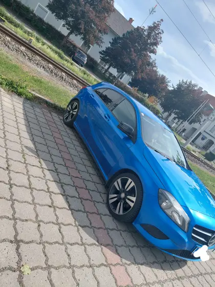 Mercedes A