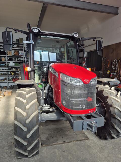 Massey Ferguson 4708 M