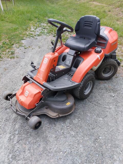Husqvarna Rider 214TC