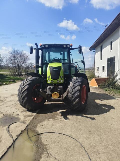 Claas Arion 620