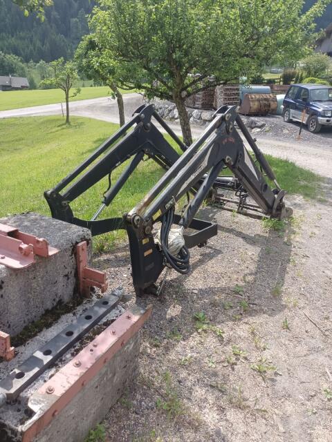 Hydrac Frontlader mit Konsolen John Deere 6.000