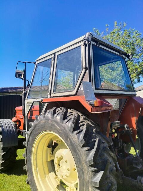 Traktor zu verkaufen Fiat 1000 DTS