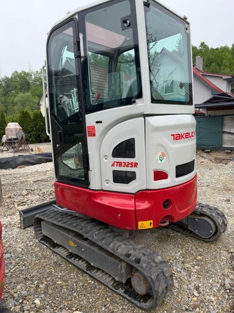 Takeuchi TB325R