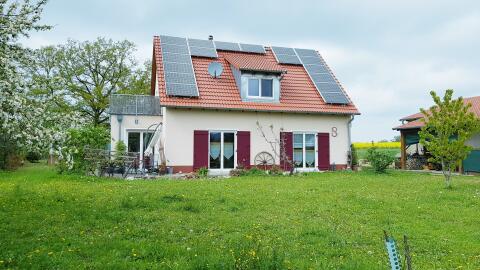 Haus in Ortsrandlage, Garten, Tierhaltung, 1.877 qm Grund
