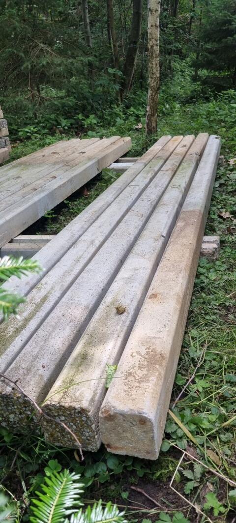 Ecksäulen Weingarten Beton