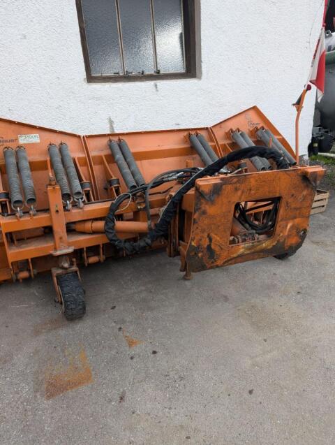 Schneepflug Hauer SRS 3 3.000