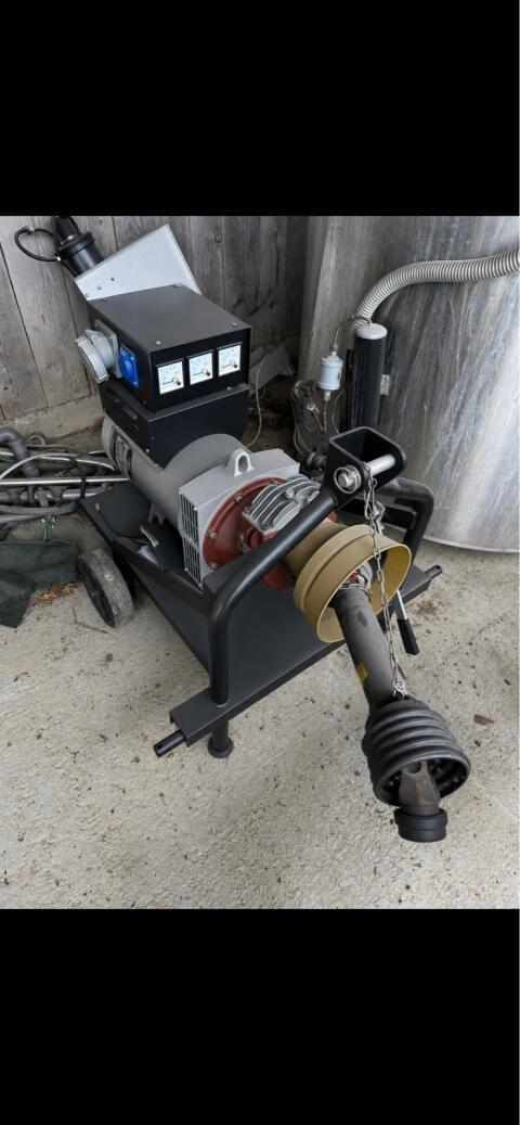 Zapfwellengenerator mit 30 kVA