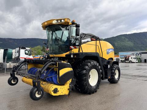 Feldhäcksler New Holland FR9050