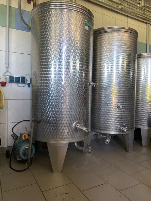 Edelstahl-Lagertank