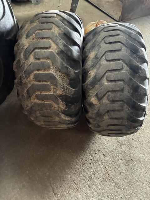 Reifen Forst 400/60-15.5, 4 Stk.