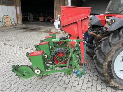 Feldherr Einzelkornsähmaschine