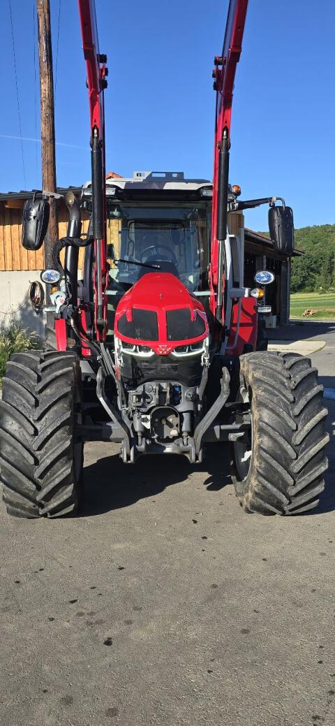 Massey Ferguson 5S 135 Exklusiv