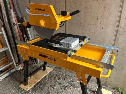 Steinschneidemaschine