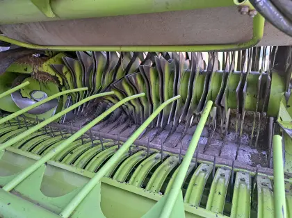Claas Variant 260 RC
