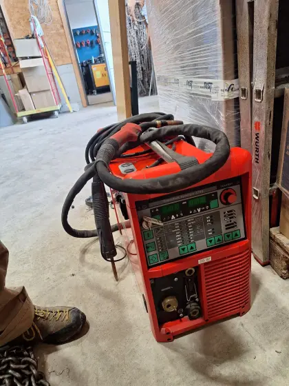 Fronius TPS 2.700 4R/Z Schweißgerät
