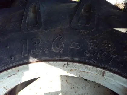 Reifen für Steyr 8080 Schmalspur