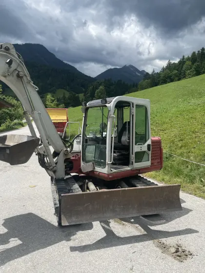 TB 070 Takeuchi