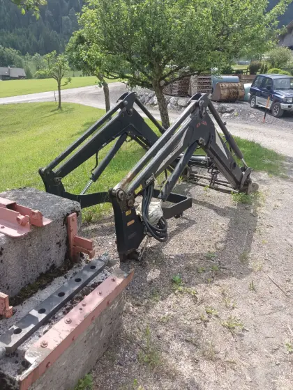 Hydrac Frontlader mit Konsolen John Deere 6.000