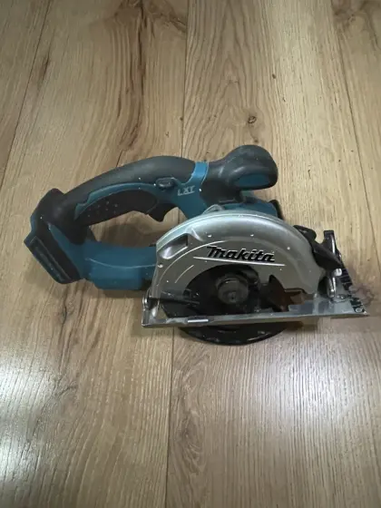 Makita DSS 501 Akku-Handkreissäge DSS 501