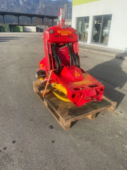 Harvesterkopf Woody WH 60-1 mit Zopfsäge